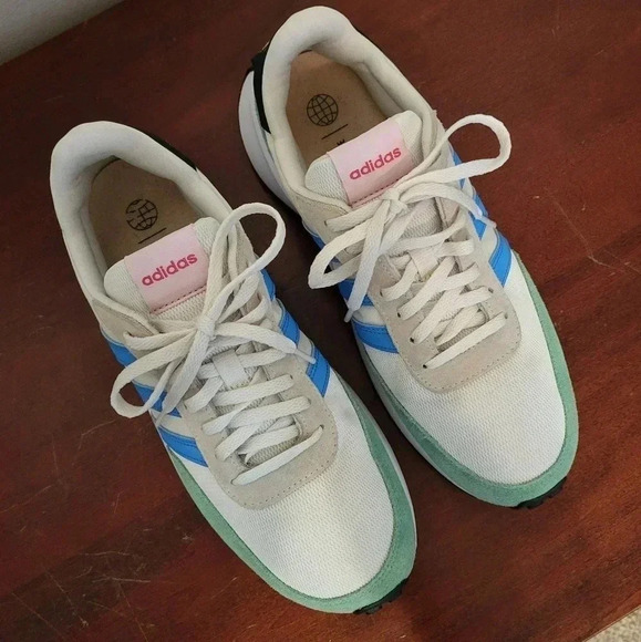 Adidas Run 70's Cloudfoam Low Retro Style Suede Athletic Running Shoes(9) - Picture 6 of 11